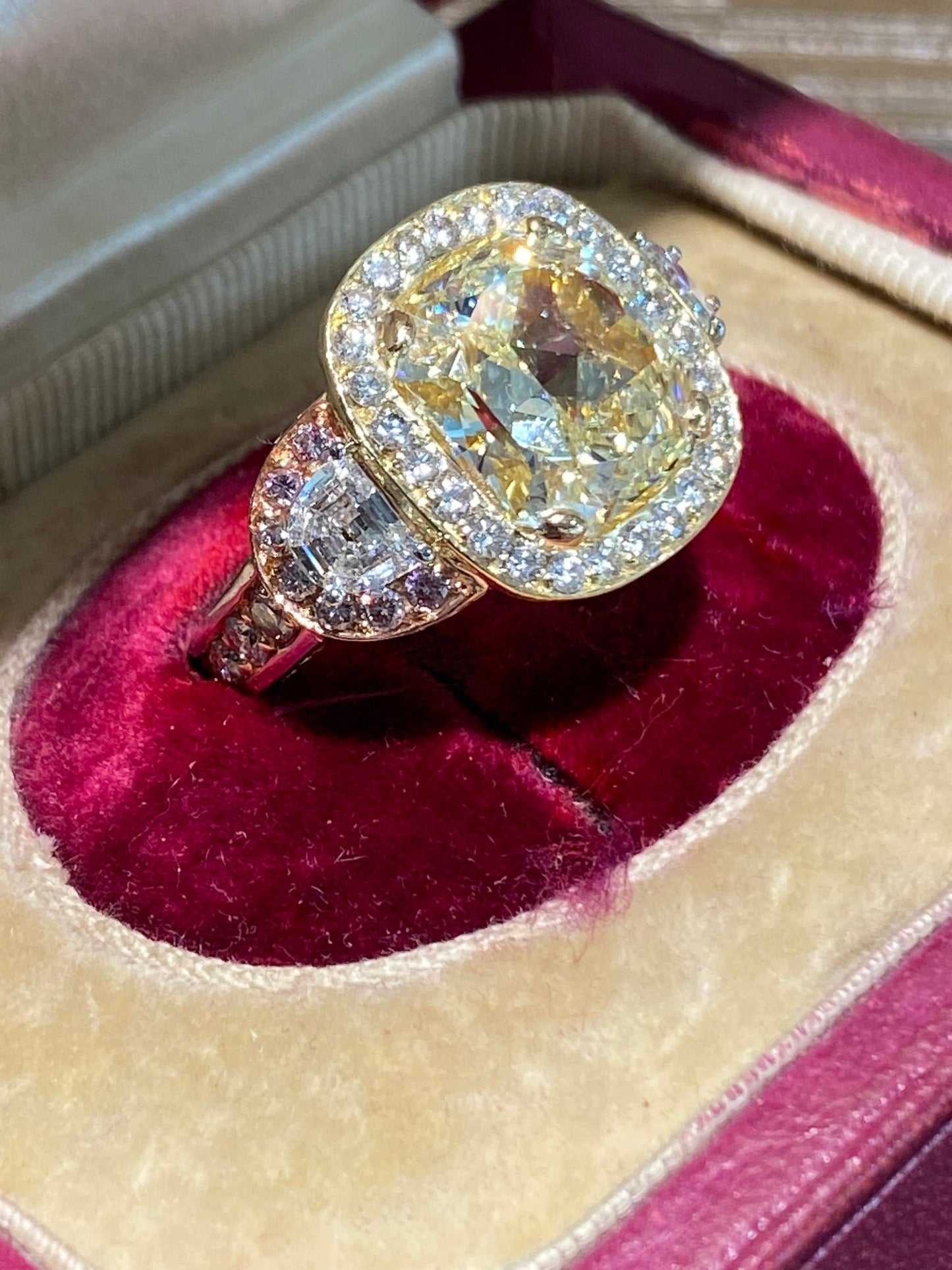 Important Private Estate 9.90 cttw Fancy Yellow & Pink Diamond Platinum Ring GIA Report 14435